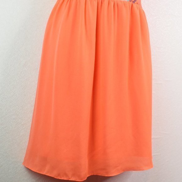 My Michelle Coral Embroidered / Crochet Dr… - Picture 3 of 11